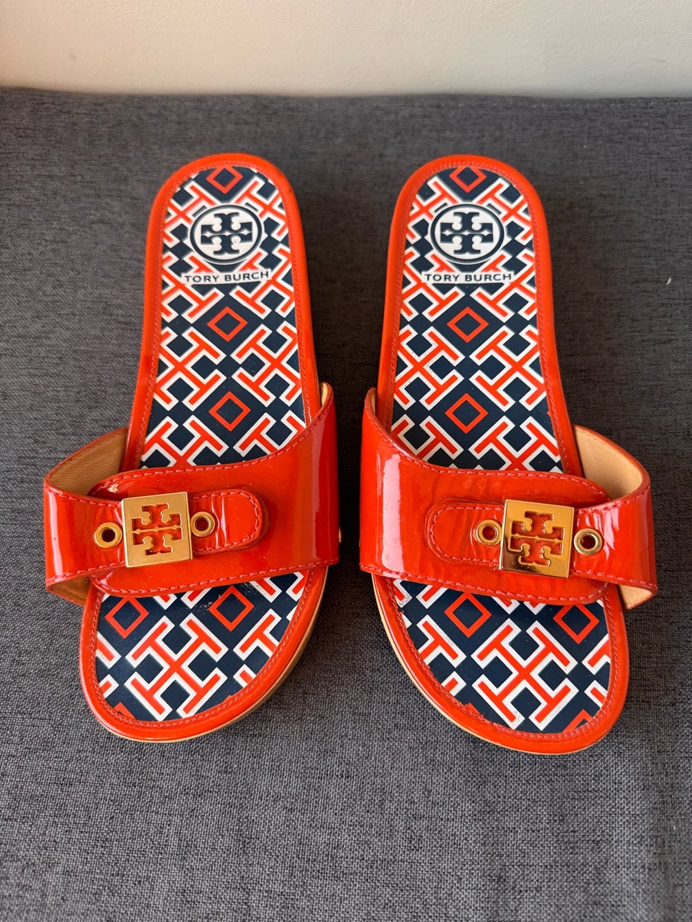 Tory Burch Girls Orange Patent Logo Slide Sandals
